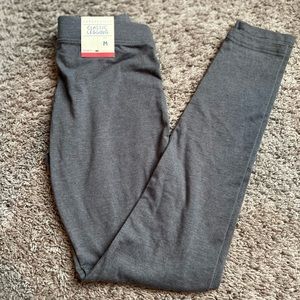 Classic Grey Leggings From Aeropostale, Size Medium.